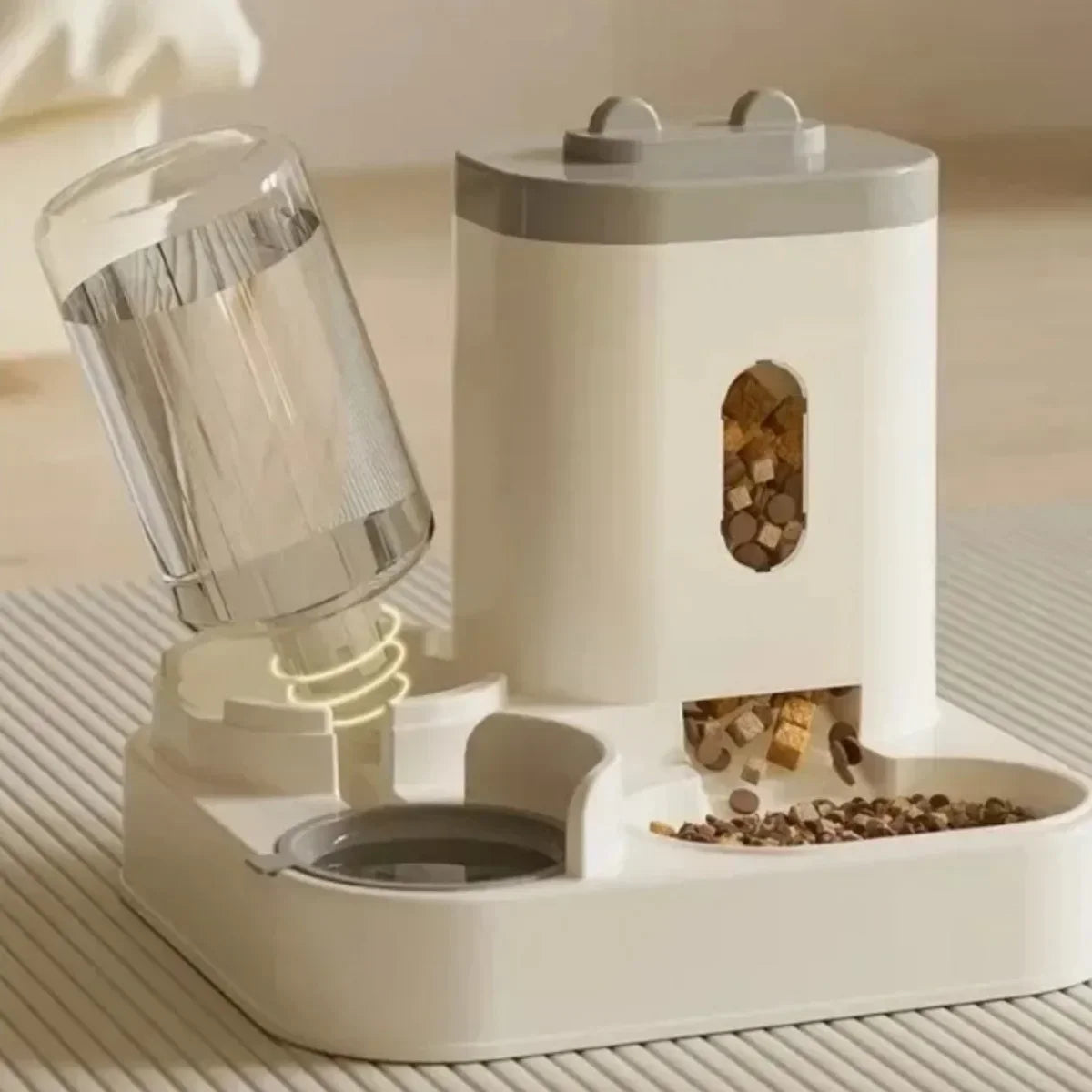 Feature1 Automatic Pet Feeder and Water Fountain For Pets